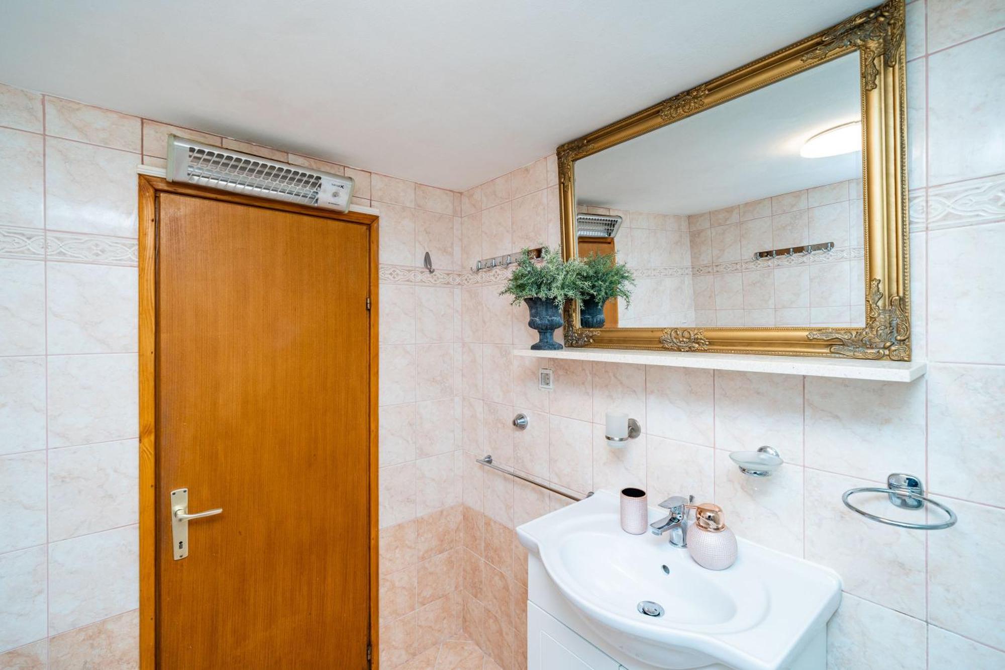 Apartments Plaza ドゥブロブニク 部屋 写真